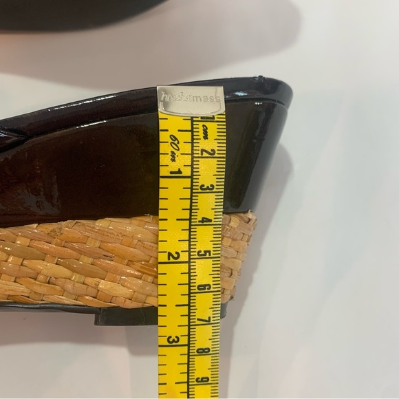 PAOLO chocolate brown patent wedge thong sandal with woven bottom size 11 - Picture 14 of 16